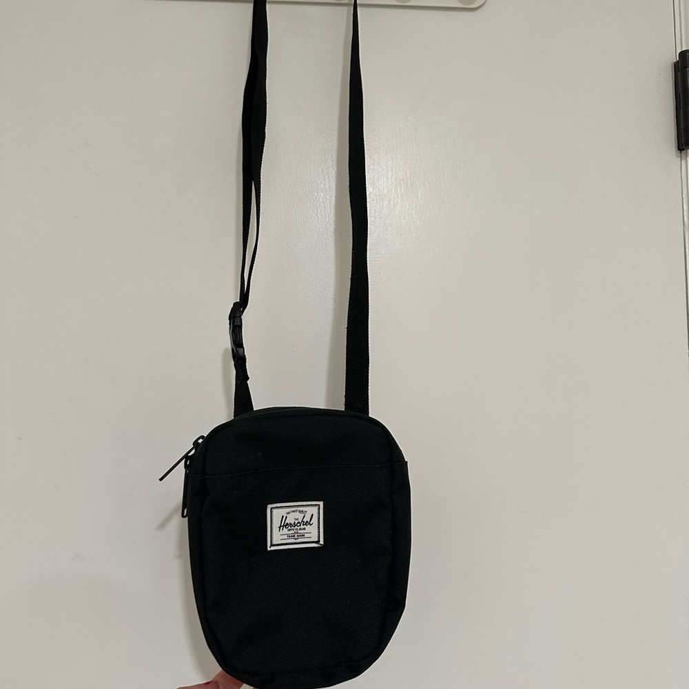 💥💥 Herschel Supply Company Black Crossbody Bag ! 💥💥
